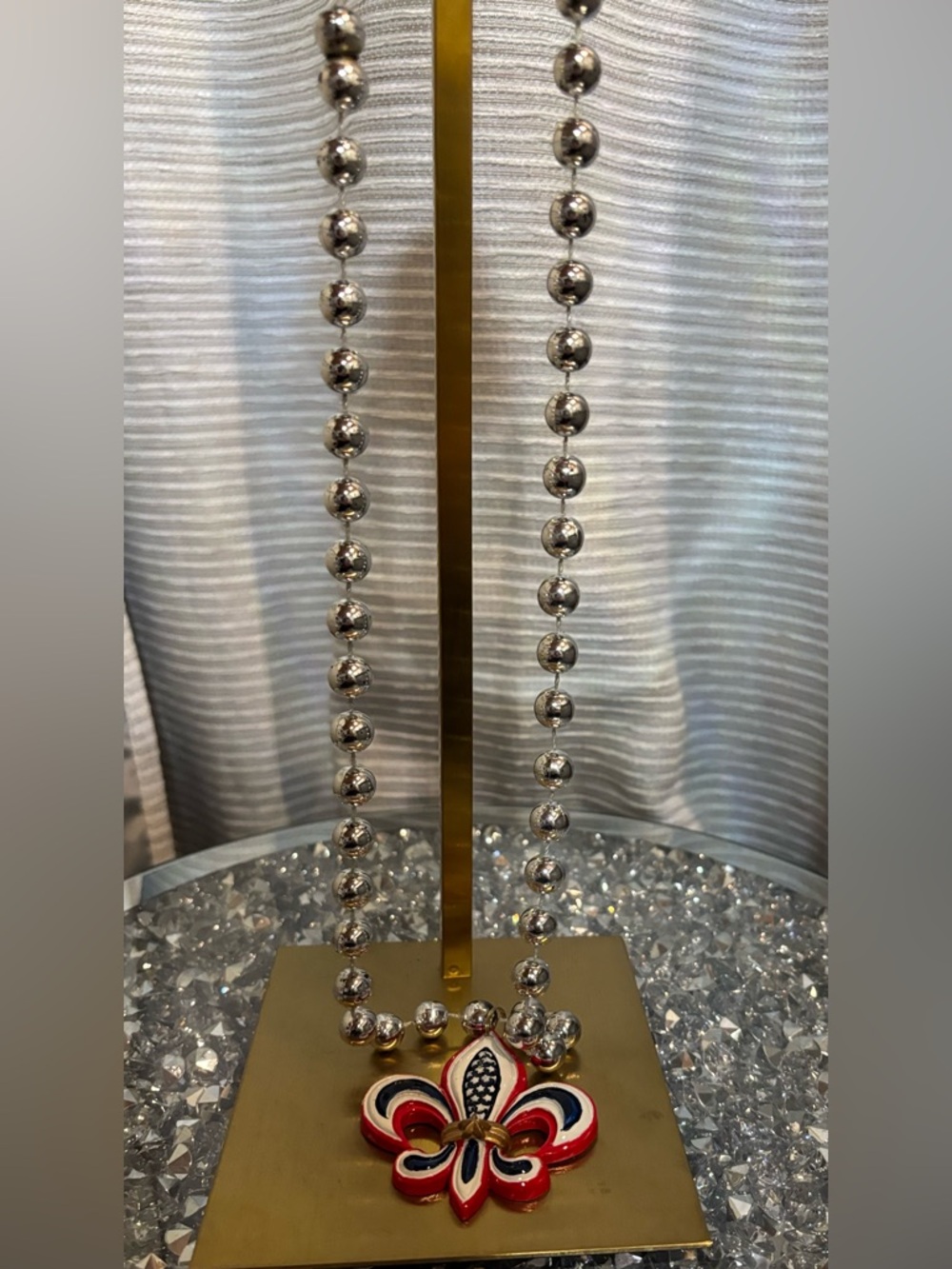 Fourth of July Patriotic Fleur De Lis Beaded Necklace Red White Blue USA - Picture 5 of 5
